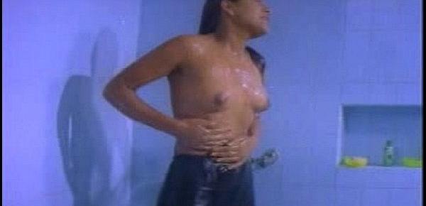  Mallu b grade actress nude bath